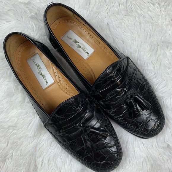 Black Leather Loafers with Tassels - Picture 2 of 11